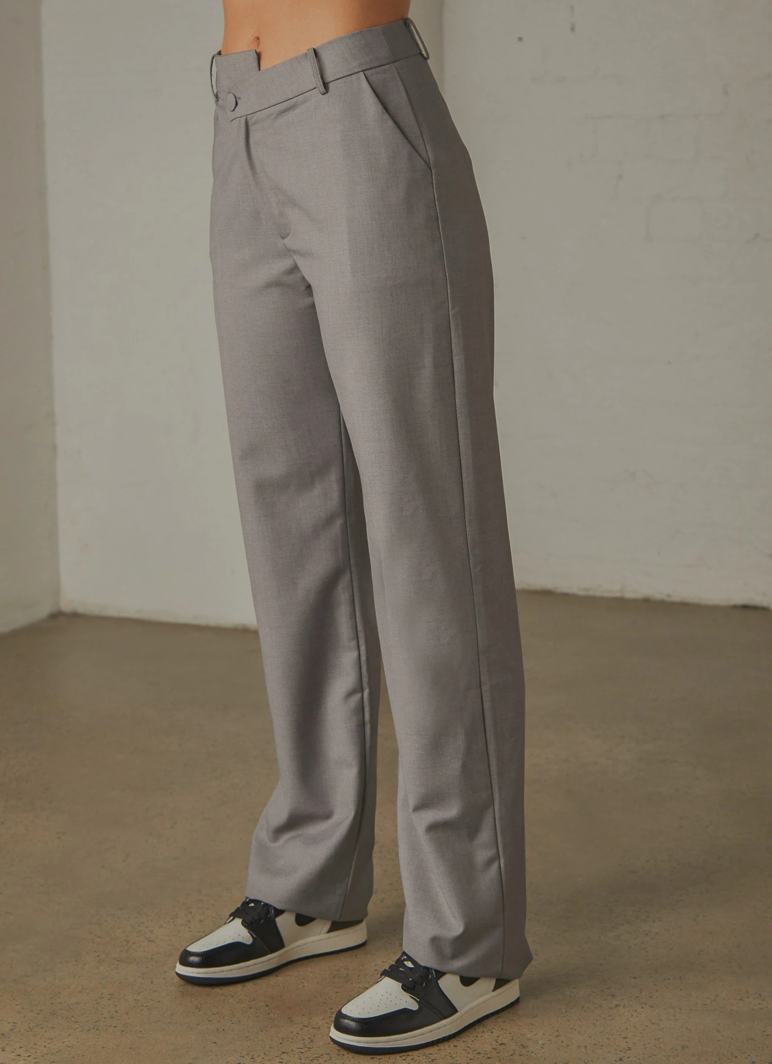 Peppermayo Exclusive Modern Girl Suit Pants - Slate New & Most Loved 6 Peppermayo Exclusive Modern Girl Suit Pants - Slate New & Most Loved