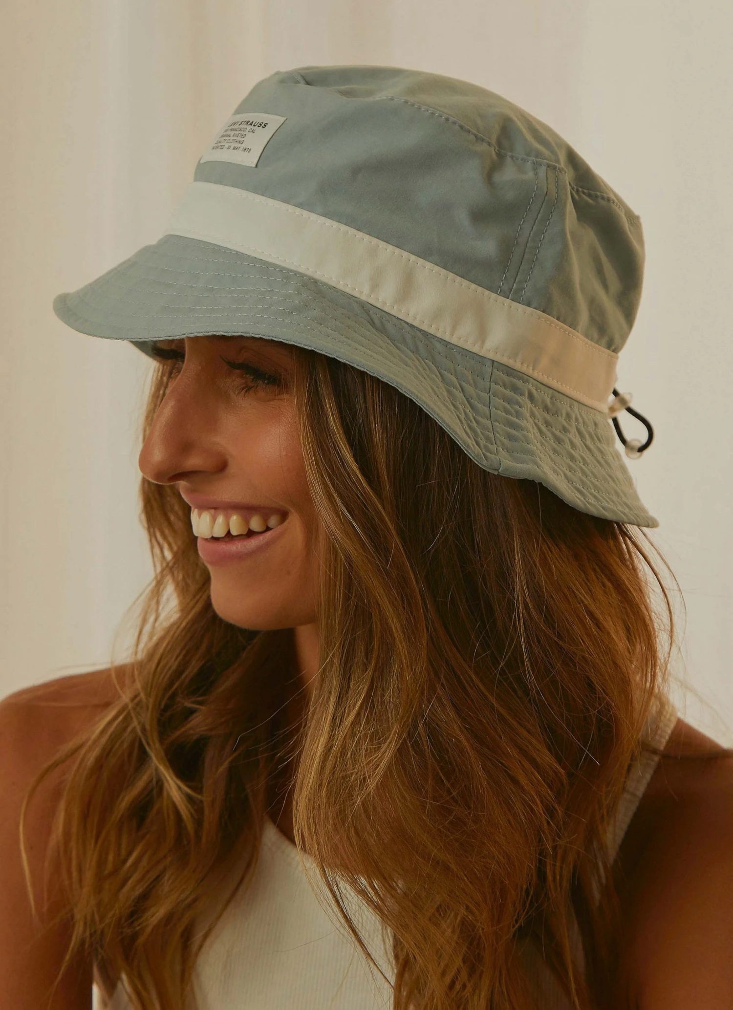 Levi's Seasonal Bucket Hat - Light Blue New & Most Loved 4 Levi's Seasonal Bucket Hat - Light Blue New & Most Loved