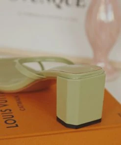 Cult Avenue Trip To Cali Heels - Sage New & Most Loved