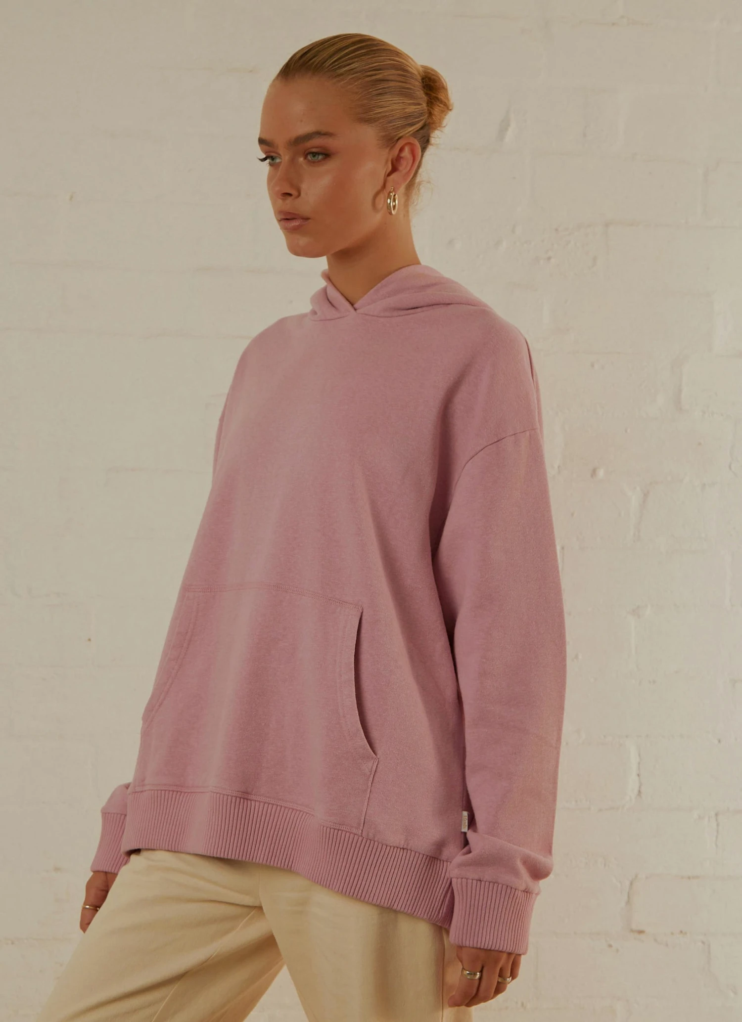Afends Remi Hemp Oversized Hood - Smokey Pink 4 Afends Remi Hemp Oversized Hood - Smokey Pink