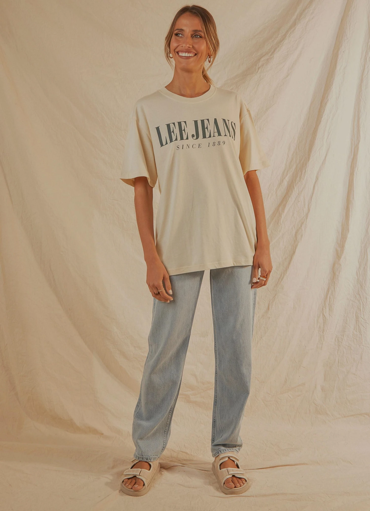 Lee Baggy Tee - Ecru New & Most Loved 3 Lee Baggy Tee - Ecru New & Most Loved