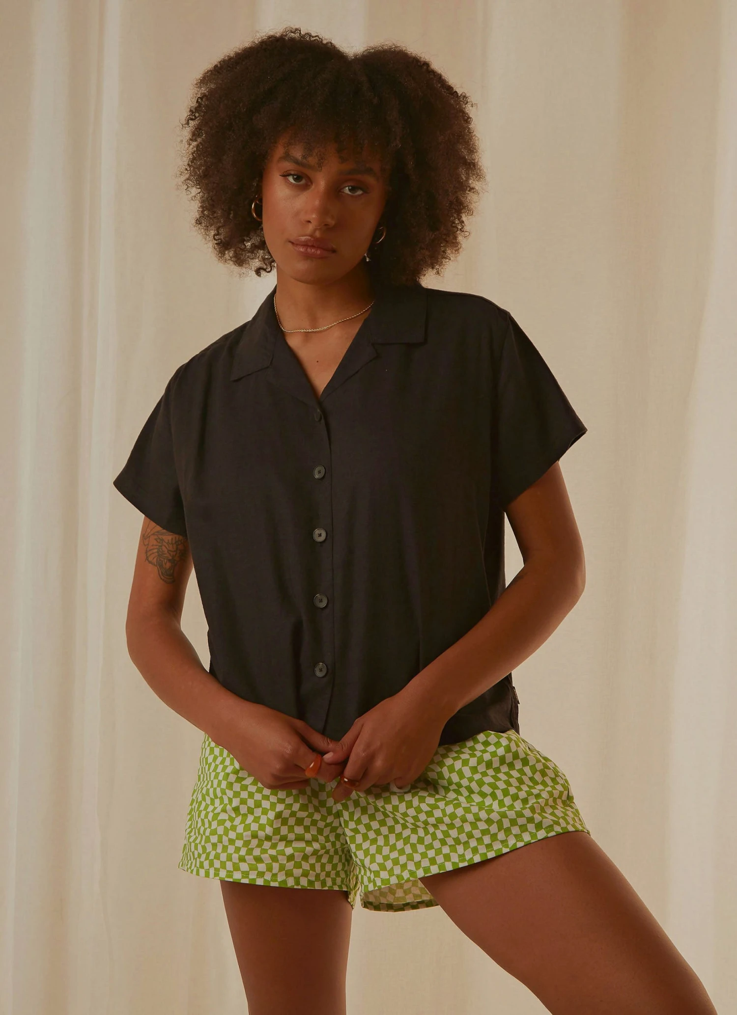 Afends Mood Hemp Short Sleeve Short - Black 3 Afends Mood Hemp Short Sleeve Short - Black