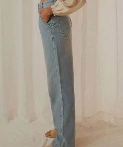 Lee New & Most Loved High Baggy Jean - Dream World Blue 10 Lee New & Most Loved High Baggy Jean - Dream World Blue