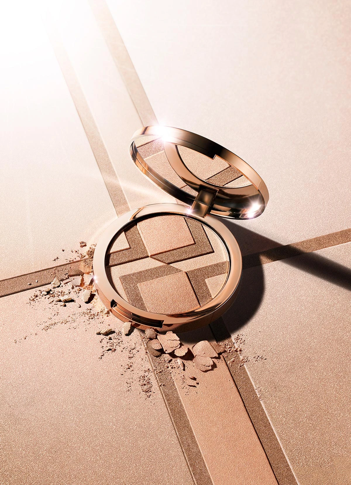 New & Most Loved Iconic London Luminous Powder Palette - Original 1 New & Most Loved Iconic London Luminous Powder Palette - Original