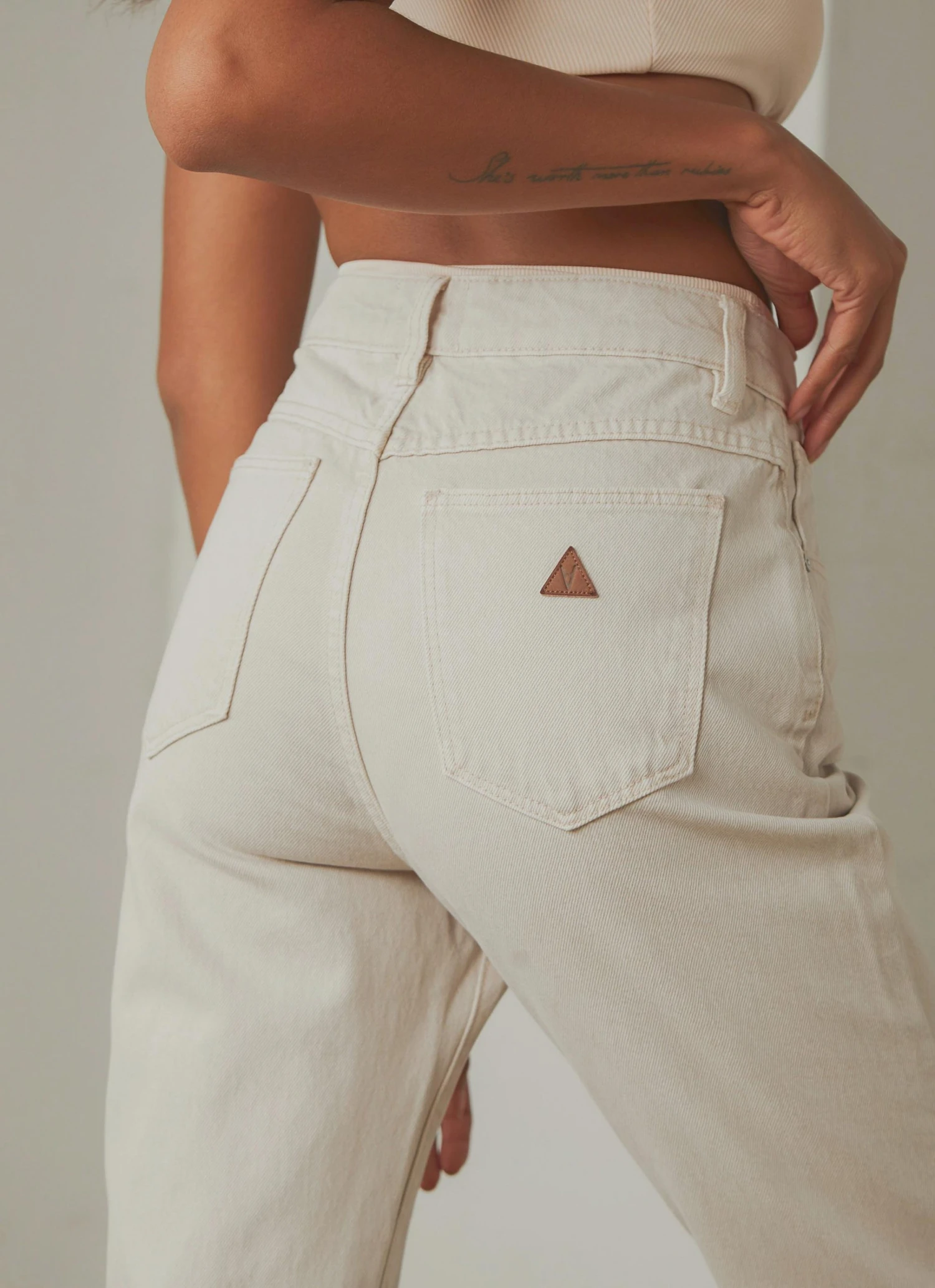 Abrand A 94 Slim Jeans - Stone New & Most Loved 1 Abrand A 94 Slim Jeans - Stone New & Most Loved