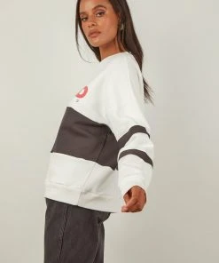 Abrand A Oversized Panelled Sweater - White Black New & Most Loved 8 Abrand A Oversized Panelled Sweater - White Black New & Most Loved