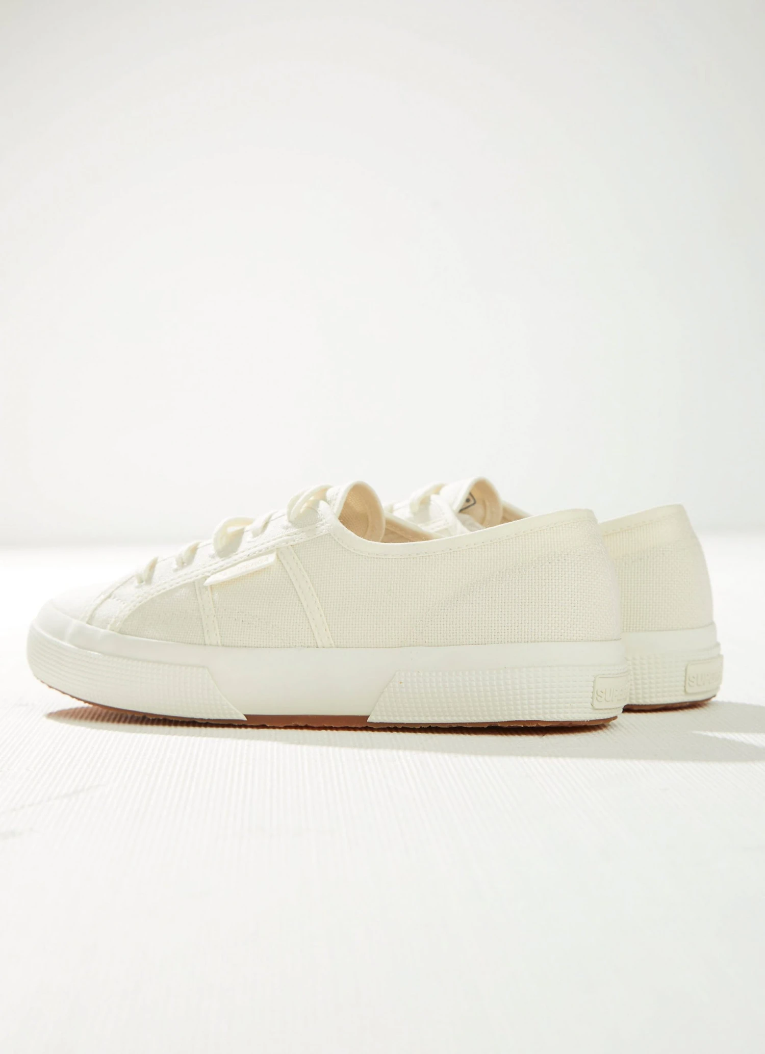 Superga 2750 Organic Canvas Natural Dy - A02 Red Beet 6 Superga 2750 Organic Canvas Natural Dy - A02 Red Beet