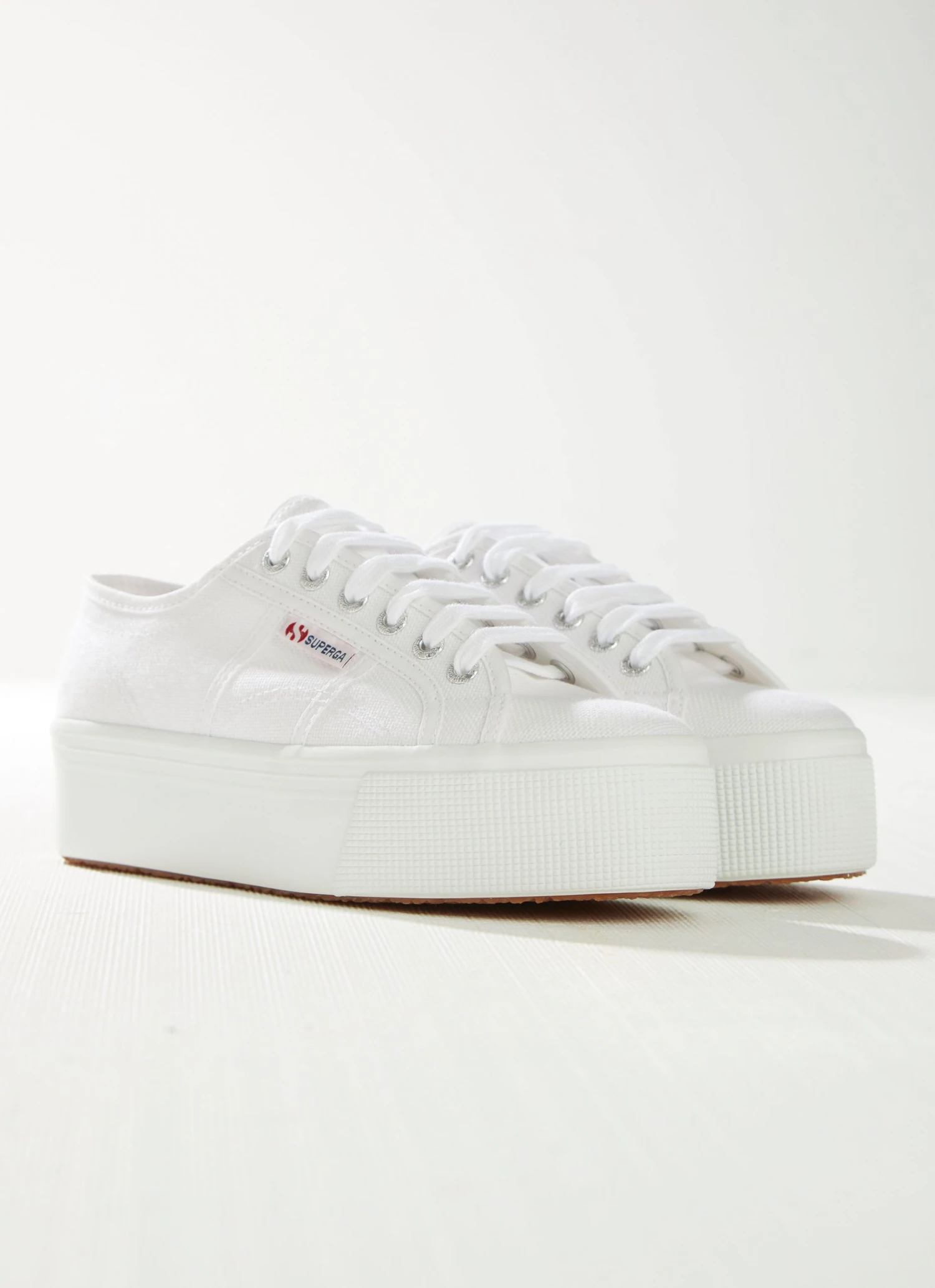 Superga 2790ACOTW Linea Up And Down Sneakers - 901 WHITE New & Most Loved 3 Superga 2790ACOTW Linea Up And Down Sneakers - 901 WHITE New & Most Loved
