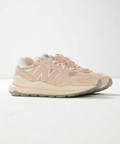 New Balance 5740 Sneaker - Pink 10 New Balance 5740 Sneaker - Pink