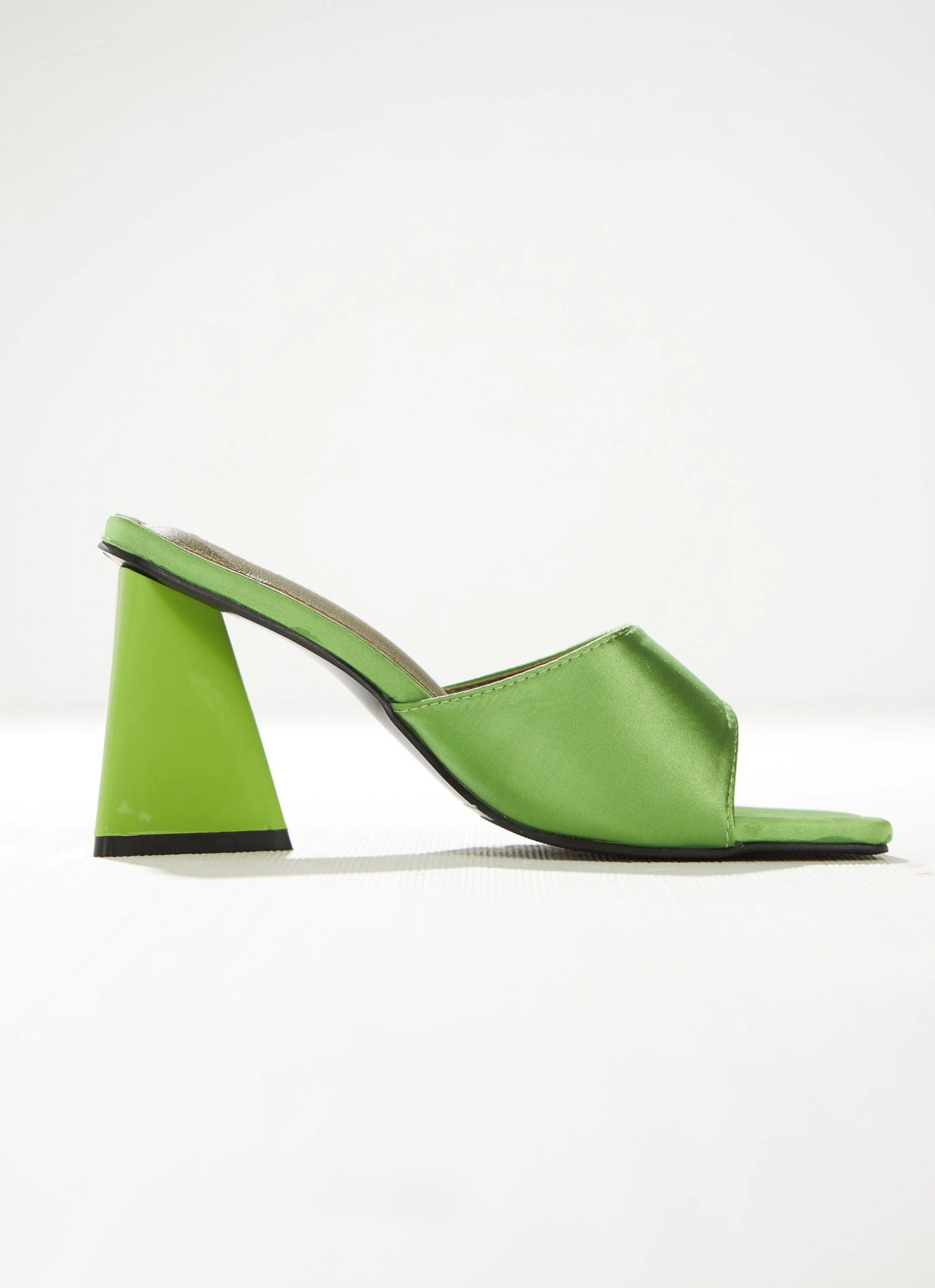 Cult Avenue New & Most Loved N.Y Nights Heel - Summer Green 7 Cult Avenue New & Most Loved N.Y Nights Heel - Summer Green