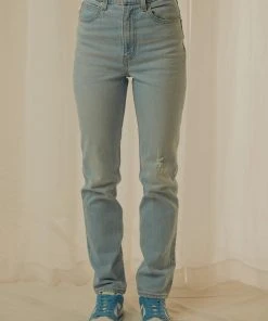 Levi's New & Most Loved 70s High Straight Jeans - Marin Hits 7 Levi's New & Most Loved 70s High Straight Jeans - Marin Hits