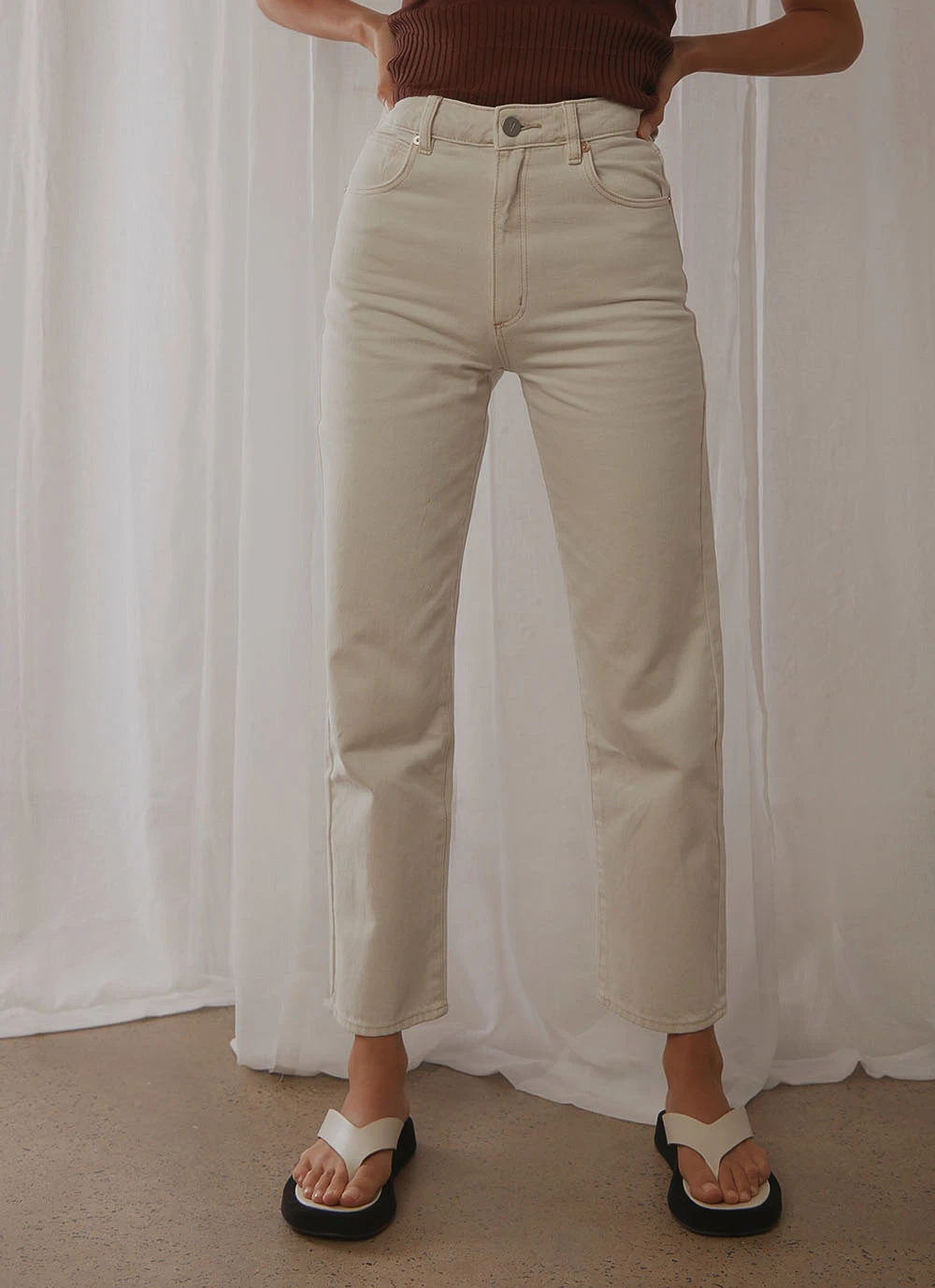 Abrand A Venice Straight Jeans - White Sand New & Most Loved 1 Abrand A Venice Straight Jeans - White Sand New & Most Loved