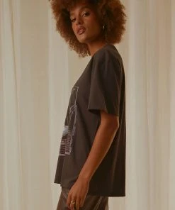 Lee New & Most Loved Baggy Tee - Lightening Man 6 Lee New & Most Loved Baggy Tee - Lightening Man