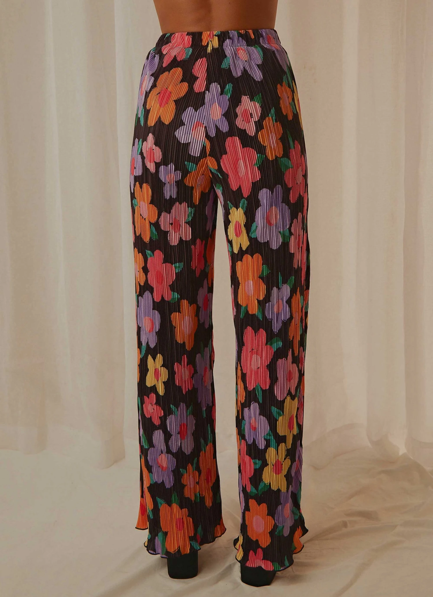 Peppermayo Exclusive 90s Muse Pants - Noir Bloom 7 Peppermayo Exclusive 90s Muse Pants - Noir Bloom