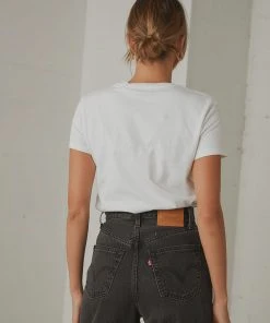 Levi's Perfect SSNL Logo Tee - White