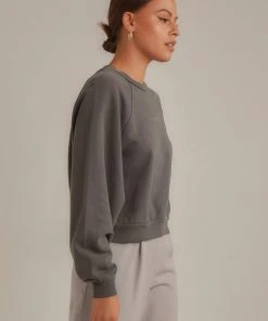 Levi's Vintage Raglan Sweater - Blackened Pearl New & Most Loved 8 Levi's Vintage Raglan Sweater - Blackened Pearl New & Most Loved