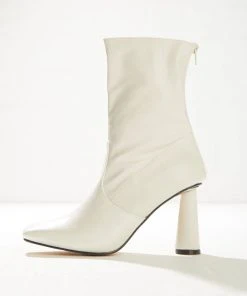 4th & Reckless Liberty Ankle Boot - Off White New & Most Loved 10 4th & Reckless Liberty Ankle Boot - Off White New & Most Loved