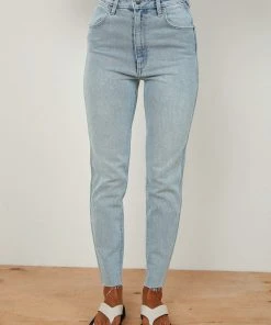 Wrangler Tyler Cropped Jean - Love Buzz New & Most Loved