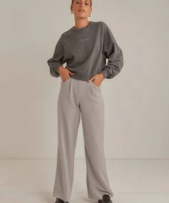 Levi's Vintage Raglan Sweater - Blackened Pearl New & Most Loved 7 Levi's Vintage Raglan Sweater - Blackened Pearl New & Most Loved