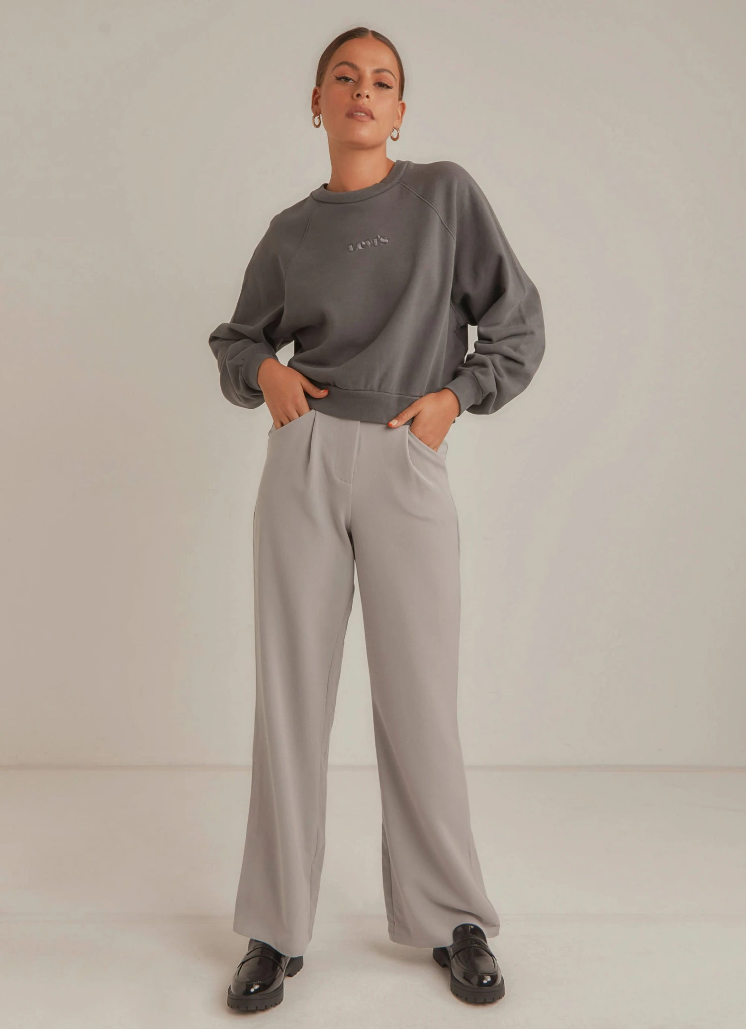 Levi's Vintage Raglan Sweater - Blackened Pearl New & Most Loved 3 Levi's Vintage Raglan Sweater - Blackened Pearl New & Most Loved