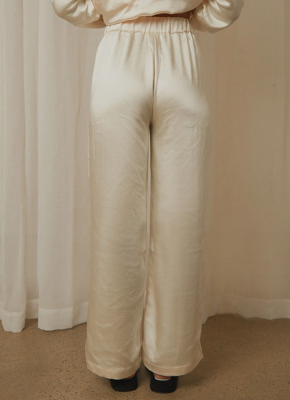 4th & Reckless New & Most Loved Leo Trouser - Cream Satin 6 4th & Reckless New & Most Loved Leo Trouser - Cream Satin