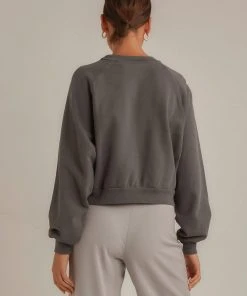 Levi's Vintage Raglan Sweater - Blackened Pearl New & Most Loved 9 Levi's Vintage Raglan Sweater - Blackened Pearl New & Most Loved