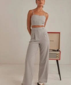 4th & Reckless Vivian Top - Chambray 7 4th & Reckless Vivian Top - Chambray