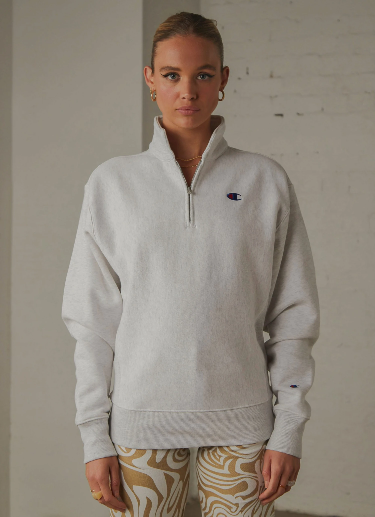 Champion Reverse Weave Boyfriend Quarter Zip Jumper - Silver Grey New & Most Loved 3 Champion Reverse Weave Boyfriend Quarter Zip Jumper - Silver Grey New & Most Loved