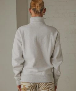 Champion Reverse Weave Boyfriend Quarter Zip Jumper - Silver Grey New & Most Loved 9 Champion Reverse Weave Boyfriend Quarter Zip Jumper - Silver Grey New & Most Loved