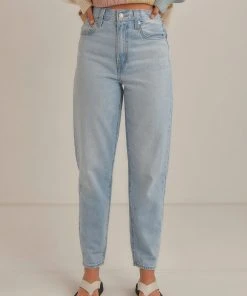 Levi's High Loose Taper Jeans - Near Sighted New & Most Loved 8 Levi's High Loose Taper Jeans - Near Sighted New & Most Loved