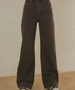 Abrand A 94 High & Wide Jean - Black Stone New & Most Loved 7 Abrand A 94 High & Wide Jean - Black Stone New & Most Loved