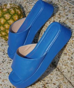 Cult Avenue Ambrose Mule - Cobalt