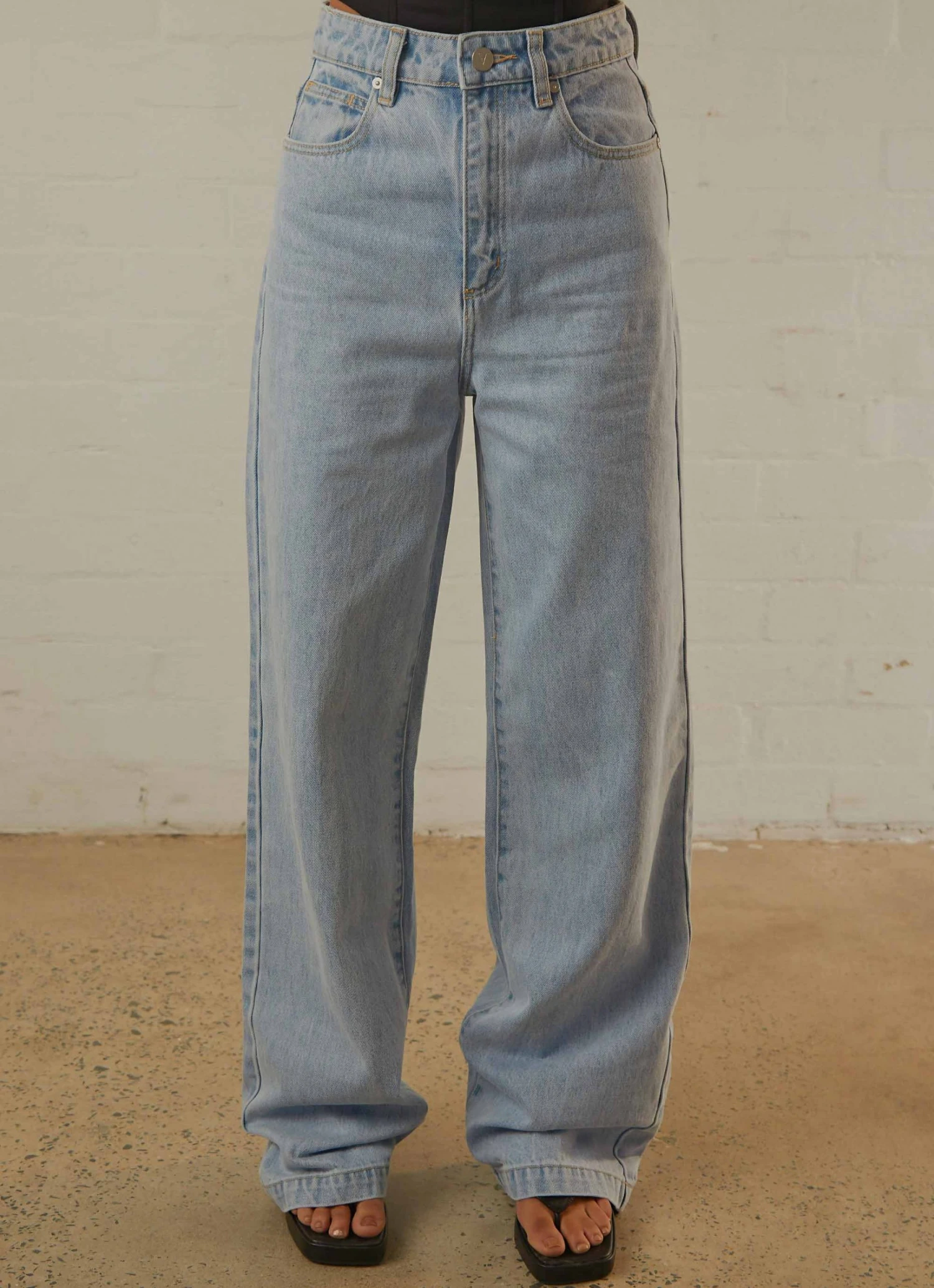 Abrand A 94 High & Wide Jean - Walk Away 3 Abrand A 94 High & Wide Jean - Walk Away