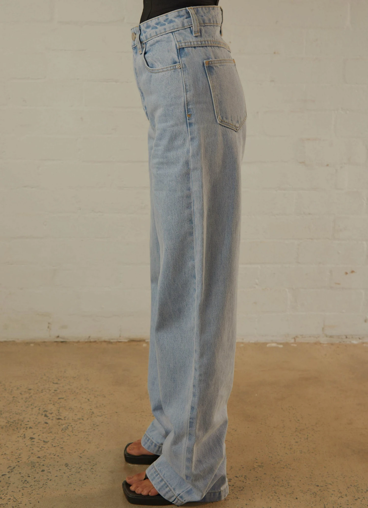 Abrand A 94 High & Wide Jean - Walk Away 4 Abrand A 94 High & Wide Jean - Walk Away