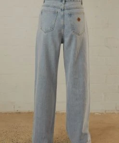 Abrand A 94 High & Wide Jean - Walk Away 11 Abrand A 94 High & Wide Jean - Walk Away