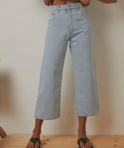 Abrand A Street Aline Crop Jean - Walk Away New & Most Loved