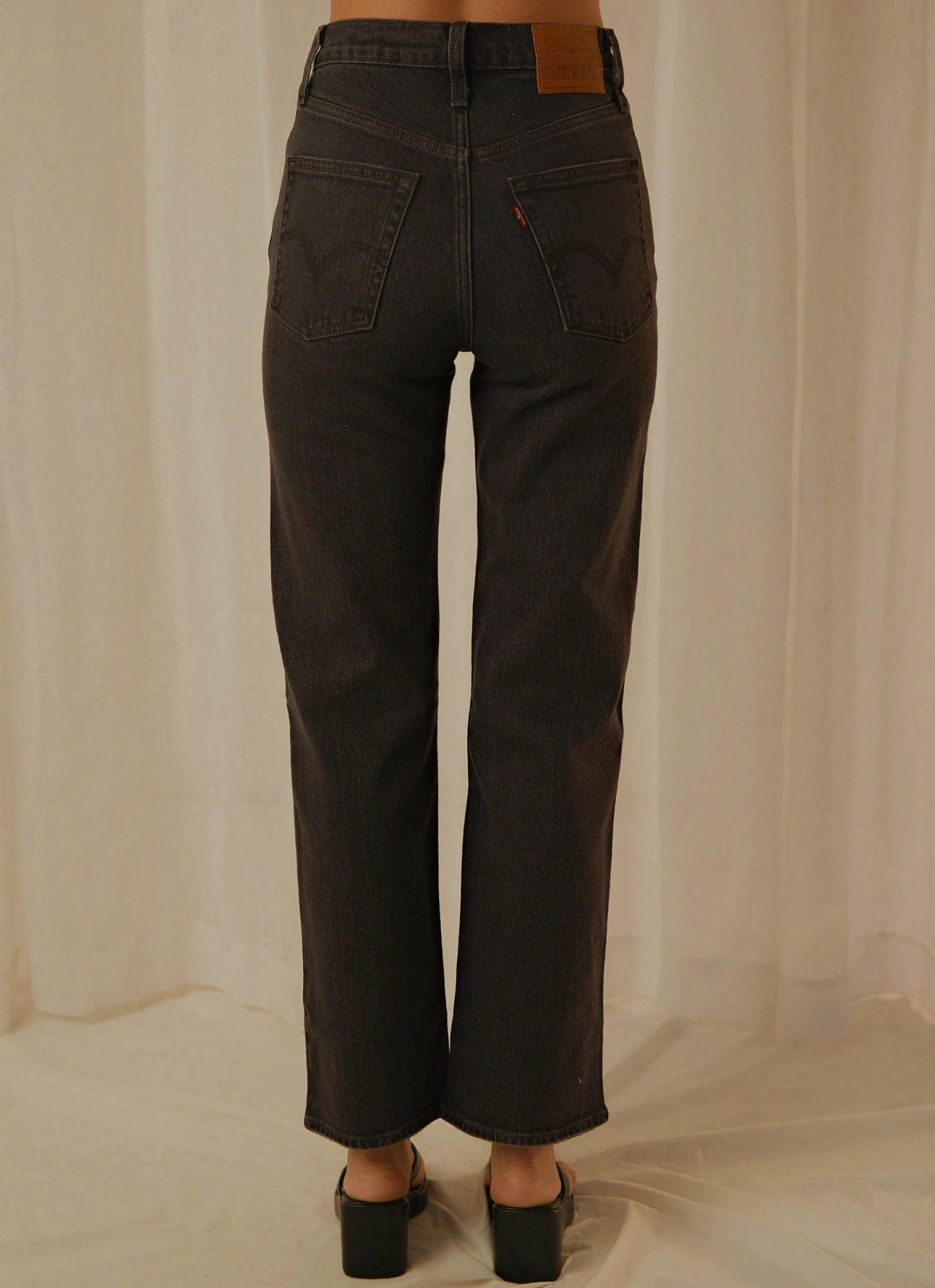 Levi's Ribcage Straight Ankle Jeans - Feelin' Cagey 5 Levi's Ribcage Straight Ankle Jeans - Feelin' Cagey