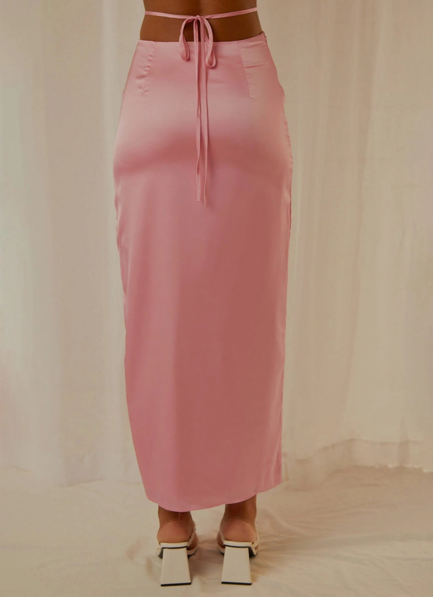 Peppermayo Exclusive From Florence Maxi Skirt - Baby Pink New & Most Loved 5 Peppermayo Exclusive From Florence Maxi Skirt - Baby Pink New & Most Loved