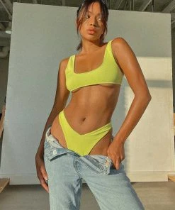 Vacancy Supply Drift V Cut Bottoms - Lime