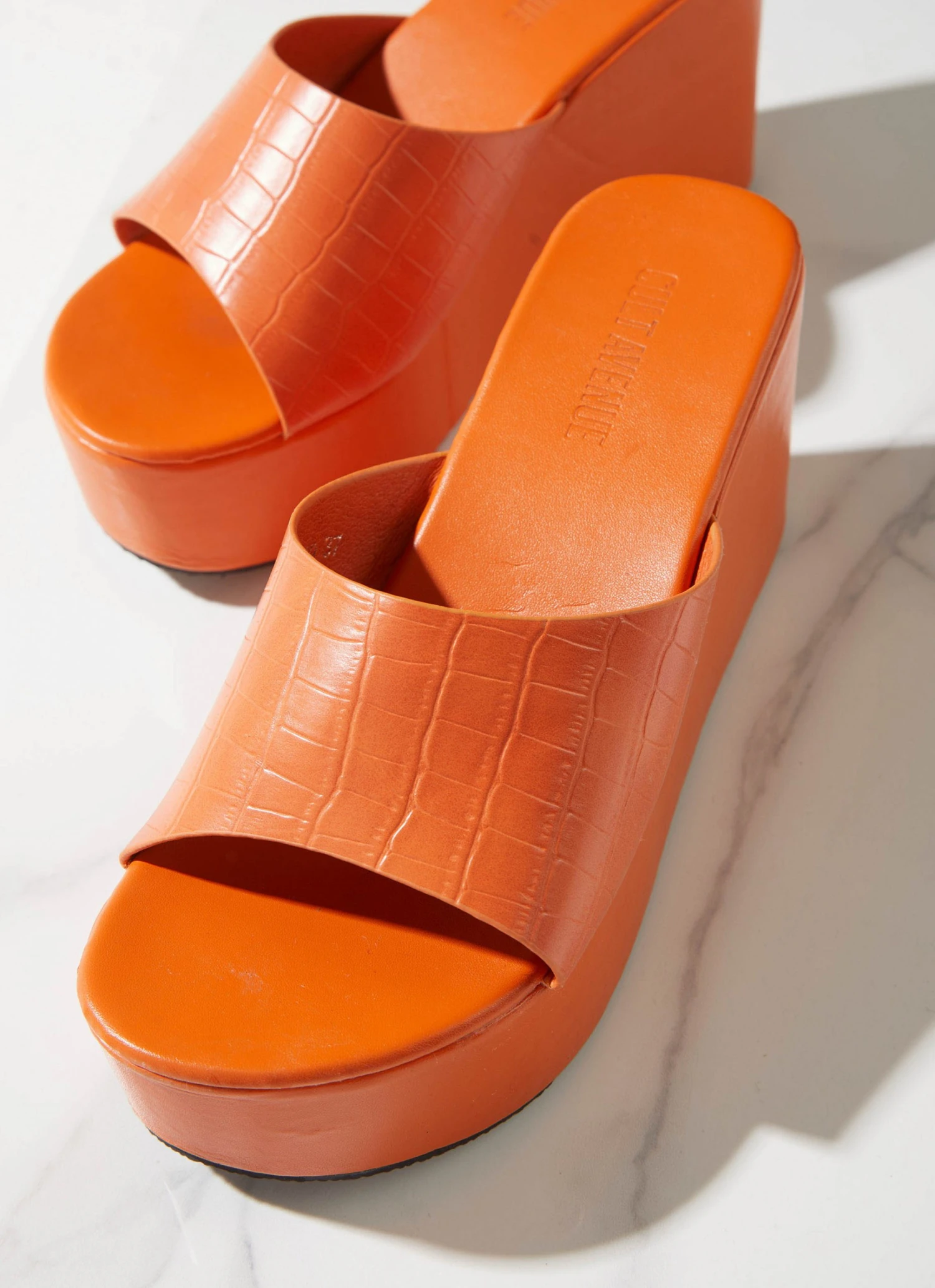 Cult Avenue Villa Playa Mule Heel - Tangerine Croc New & Most Loved 3 Cult Avenue Villa Playa Mule Heel - Tangerine Croc New & Most Loved