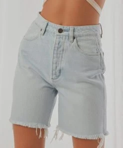 Wrangler New & Most Loved Tyler Wide Short - Clairvoyant 8 Wrangler New & Most Loved Tyler Wide Short - Clairvoyant
