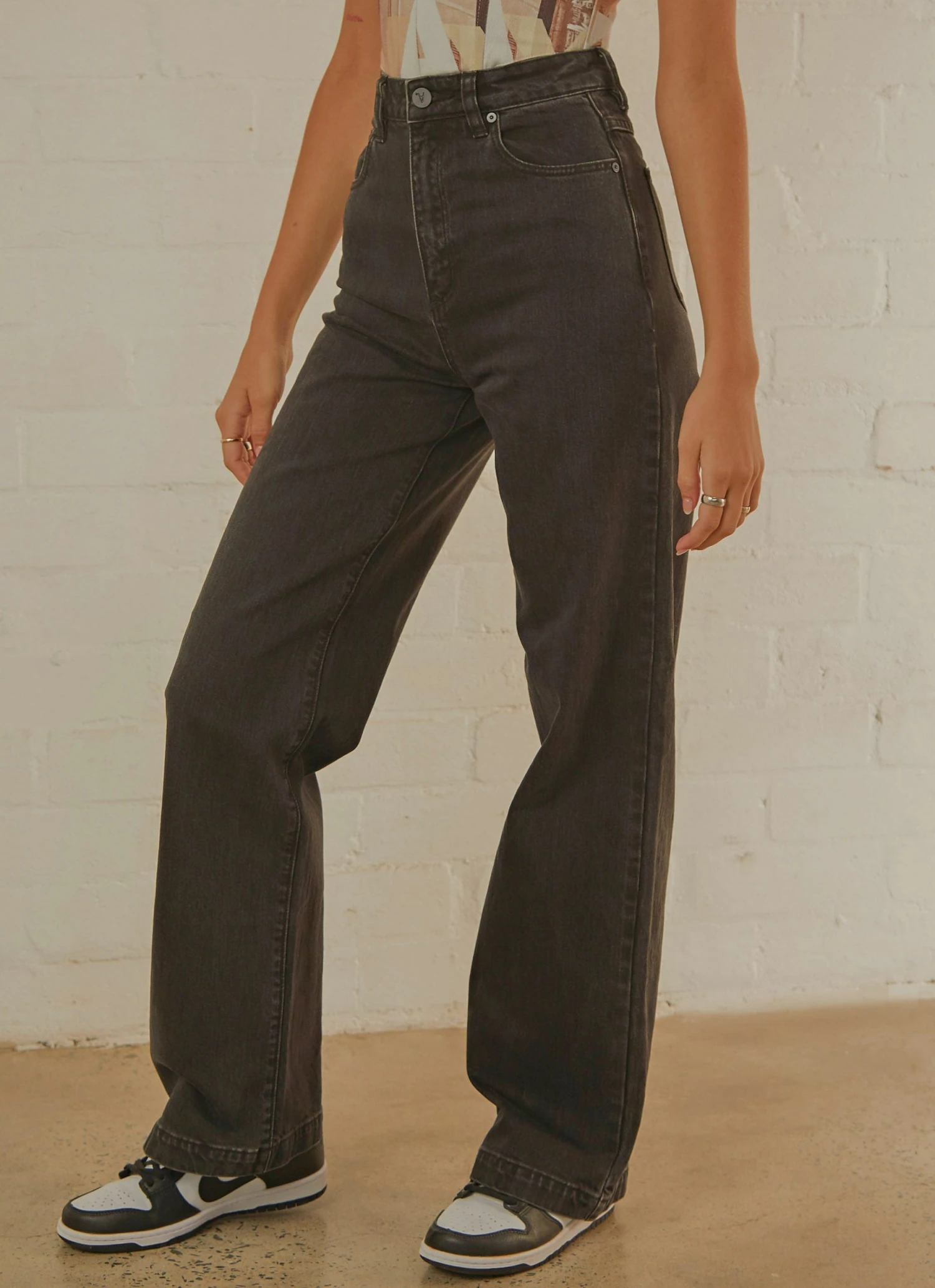 Abrand A 94 High & Wide Jean - Black Stone New & Most Loved 4 Abrand A 94 High & Wide Jean - Black Stone New & Most Loved