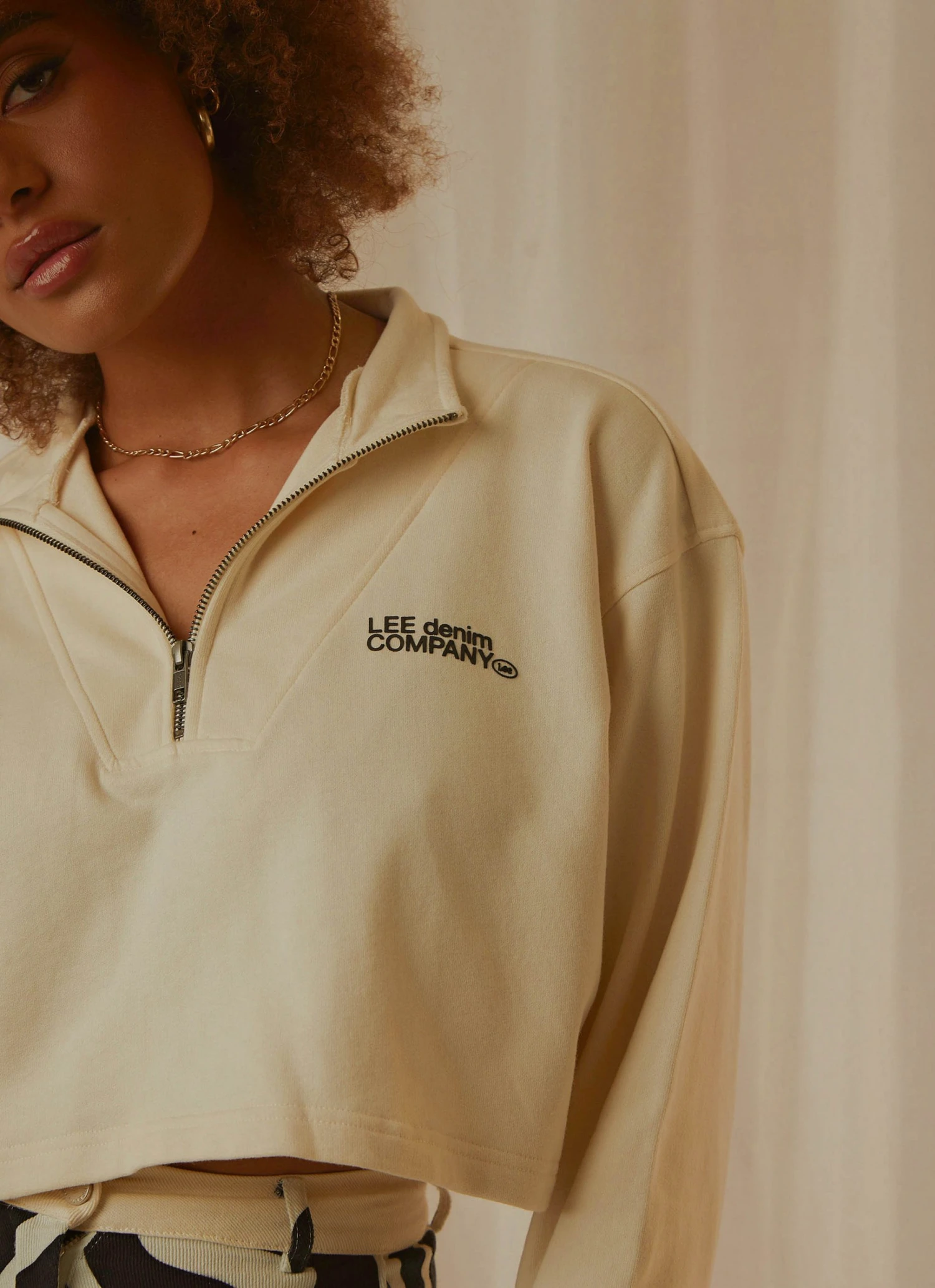 Lee Half Zip Crop - Vanilla 2 Lee Half Zip Crop - Vanilla