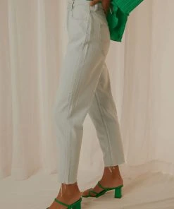 Lee High Moms Jean - Sweetest Soul 10 Lee High Moms Jean - Sweetest Soul