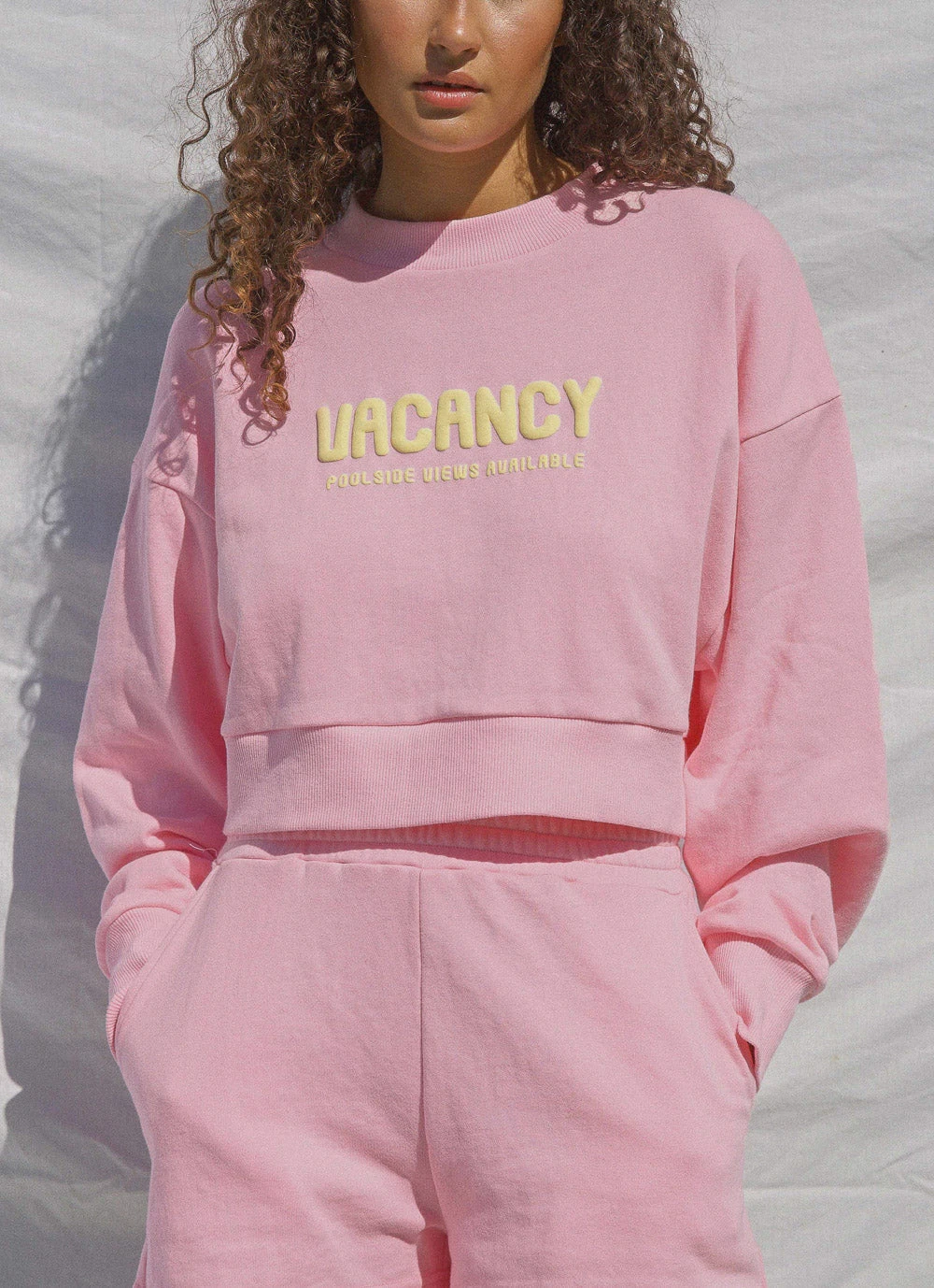 Vacancy Supply Arrival Cropped Jumper - Pink Soda 3 Vacancy Supply Arrival Cropped Jumper - Pink Soda