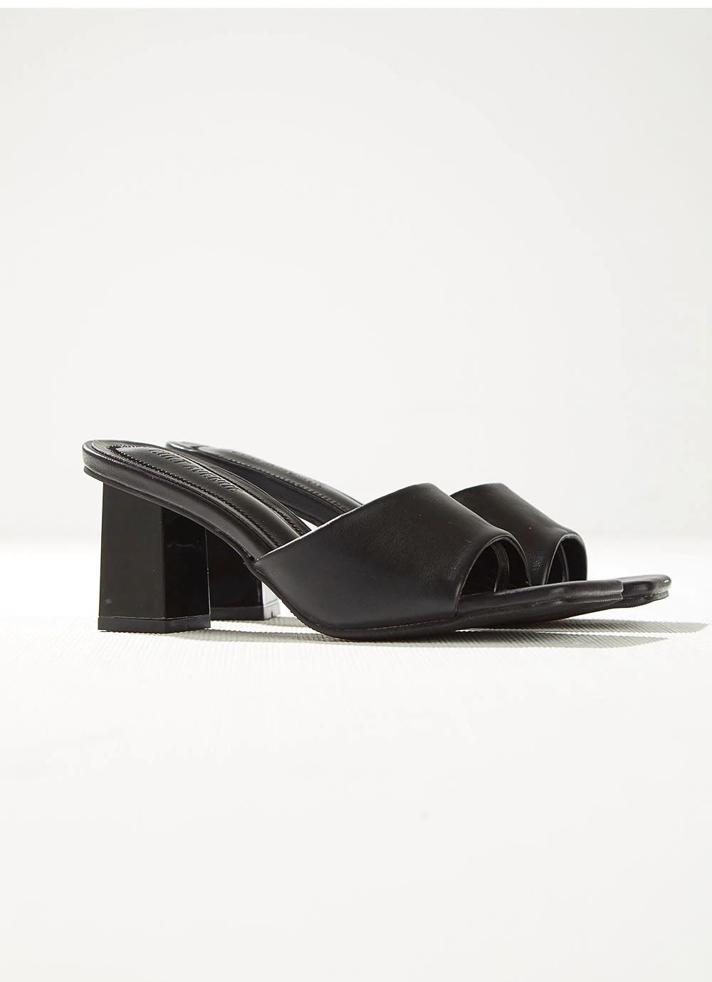 Cult Avenue Dixie Mule Heel - Black New & Most Loved 4 Cult Avenue Dixie Mule Heel - Black New & Most Loved