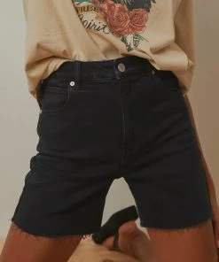 Abrand A Claudia Cut Off Shorts - Dead Of Night 7 Abrand A Claudia Cut Off Shorts - Dead Of Night