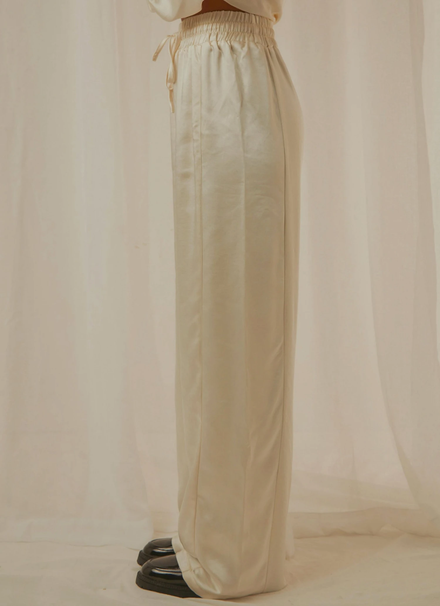 4th & Reckless Ward Trouser - Nude Satin New & Most Loved 4 4th & Reckless Ward Trouser - Nude Satin New & Most Loved