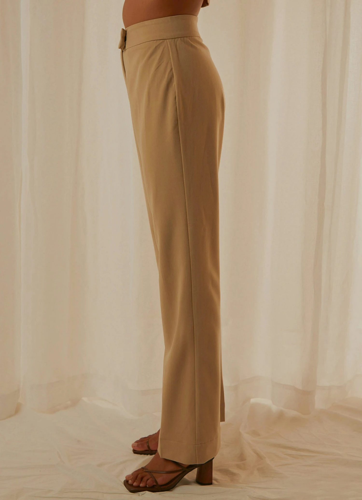 4th & Reckless Nessa Trouser - Beige New & Most Loved 4 4th & Reckless Nessa Trouser - Beige New & Most Loved