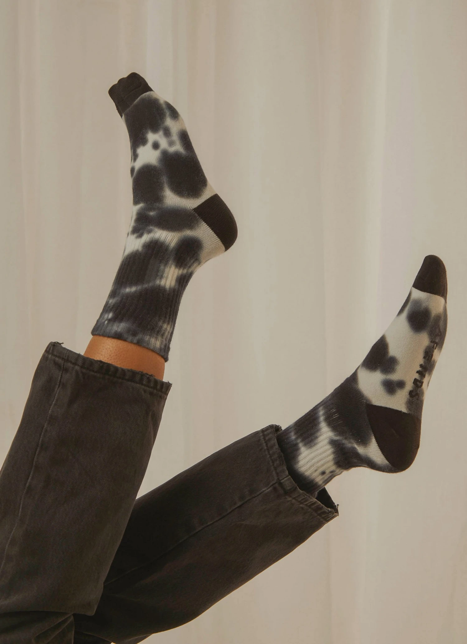 Afends High Status Hemp Socks - Black Tie Dye New & Most Loved 1 Afends High Status Hemp Socks - Black Tie Dye New & Most Loved